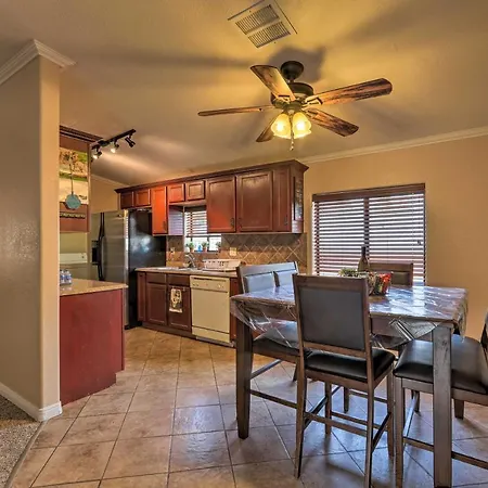Page Home With Patio And Bbq, 3 Mi To Lake Powell! Exterior photo